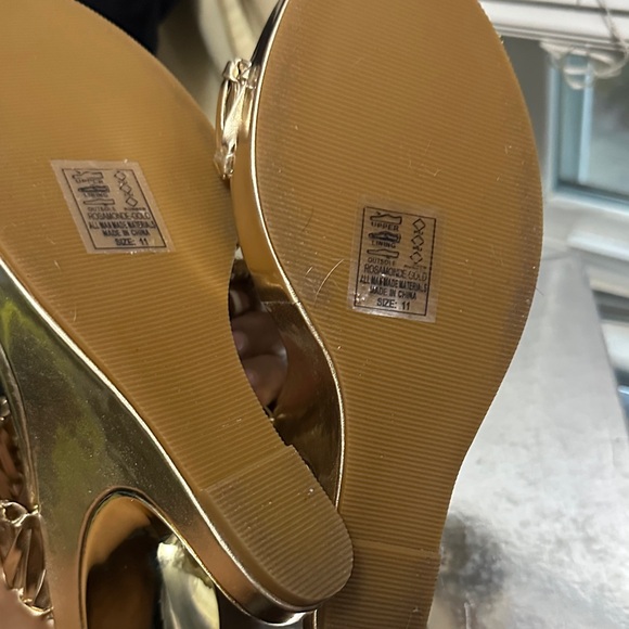 AKIRA Gold Women's Sandals - Picture 3 of 5